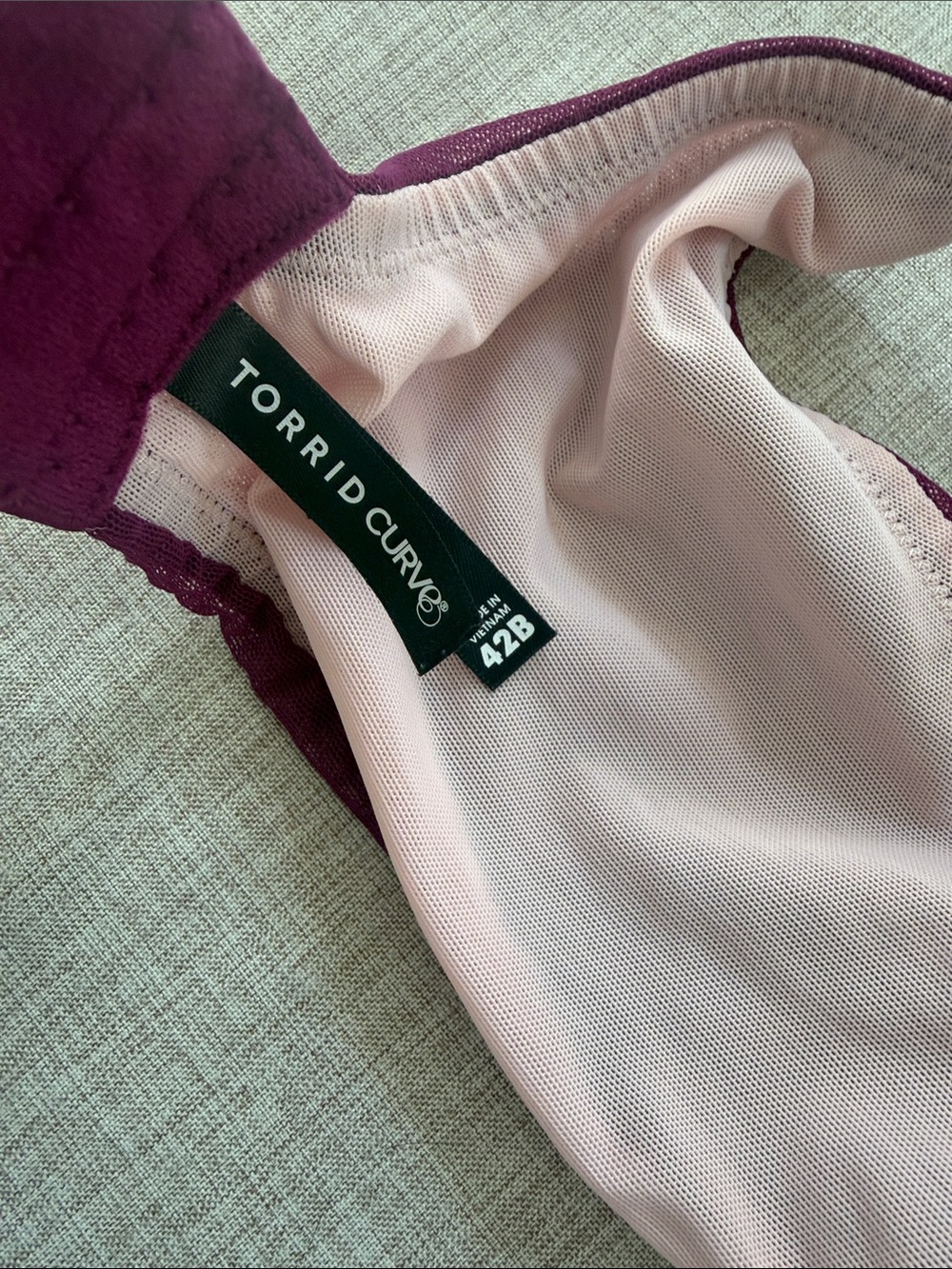 Torrid Full-Coverage‎ Balconette Bra Lightly Lined Dot Lace Size 42B - Picture 7 of 8